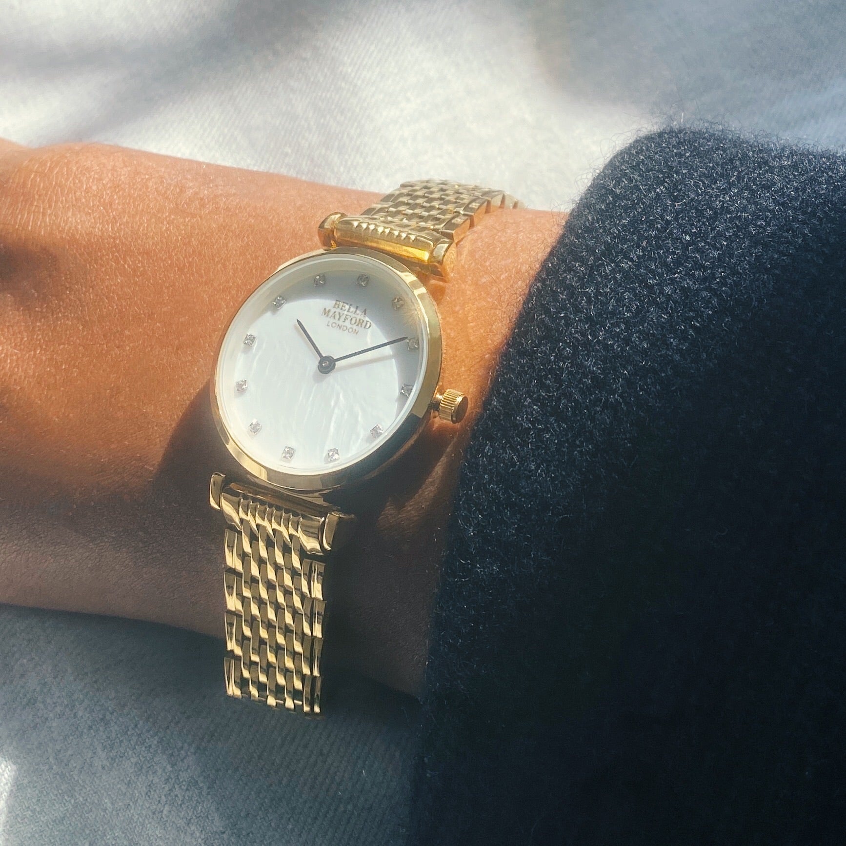 The Kensington. Gold Stainless Steel Strap and Bezel With Pearl Dial